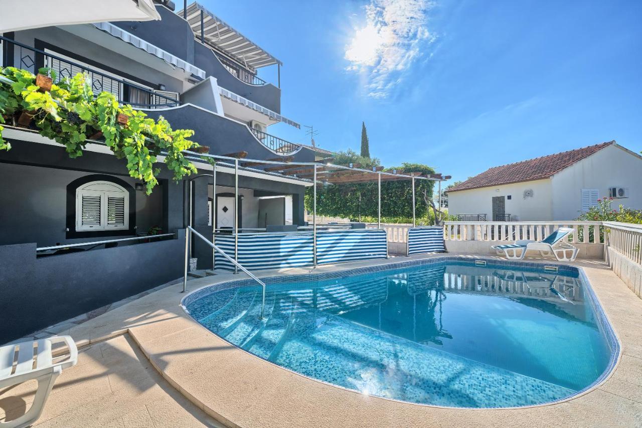 Apartmani Ticic Trogir Exterior foto